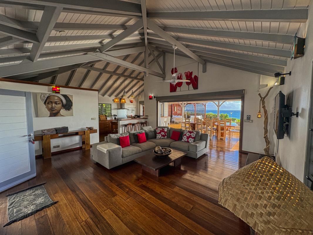 22.Location villa piscine Sainte Anne Guadeloupe_Salon